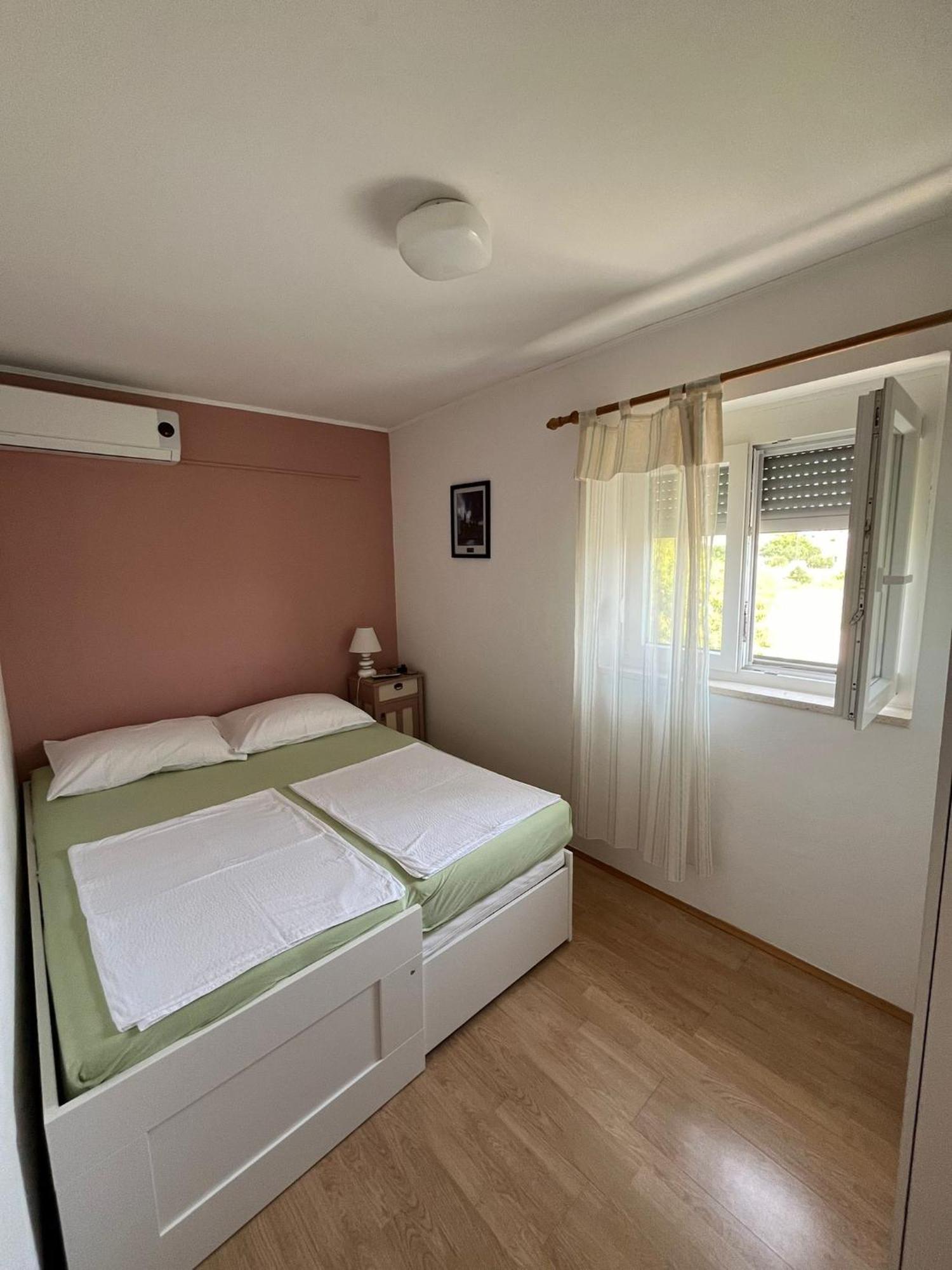 Apartmani Krunic Barbat na Rabu Exterior photo